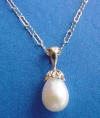 14k gold single pearl drop necklace
