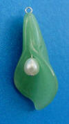green serpentine freshwater pearl calla lily pendant