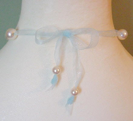 Light blue organza and Cr me Ros crystal pearl organza necklace special 
