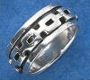 sterling silver antiqued chain link design spinner wedding band